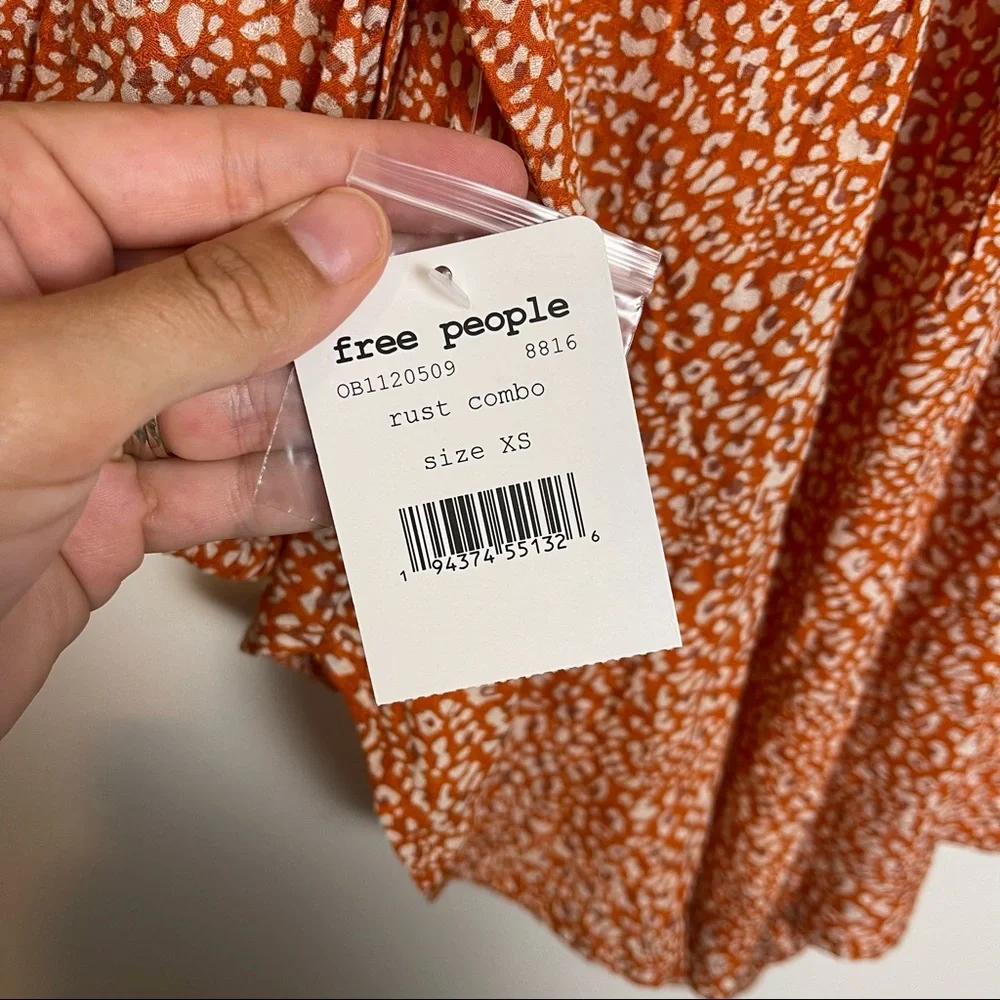 NWT FREE PEOPLE- Celia Printer Short Sleeve Blouse Rust Combo